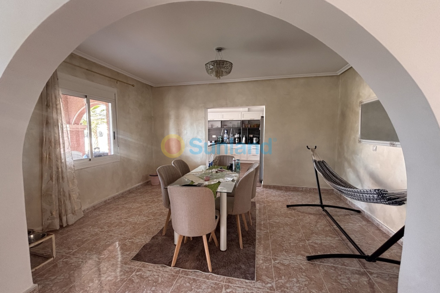 Brukte eiendommer - V - Benijofar