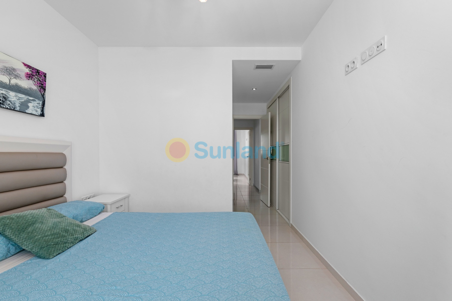 Resale - Apartment - Orihuela Costa - Punta Prima