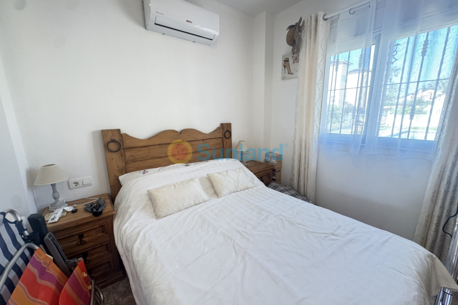 Använda fastigheter - Villa - Villamartin - Lomas del Golf