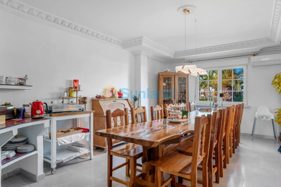 Segunda mano - Country house - Los Montesinos