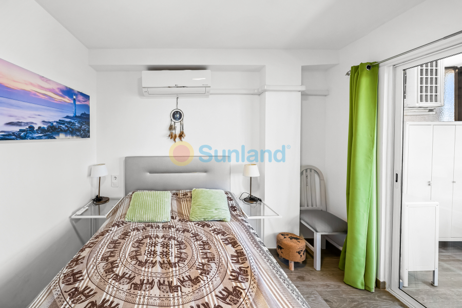 Resale - Apartamento - Torrevieja - Cabo Cervera