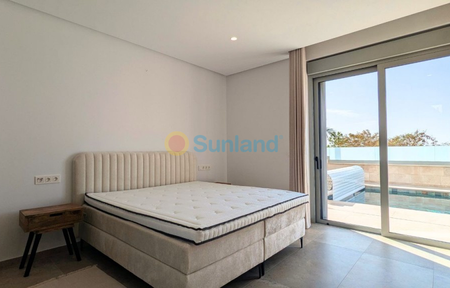 Resale - Detached Villa - Benijofar