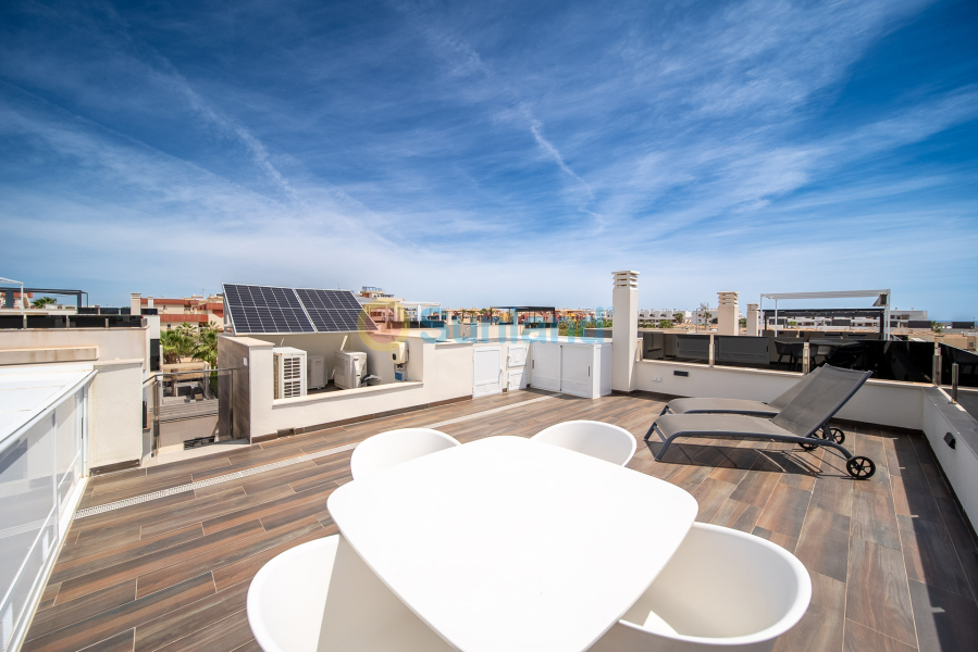 Använda fastigheter - Villa - Orihuela Costa - Lomas De Cabo Roig