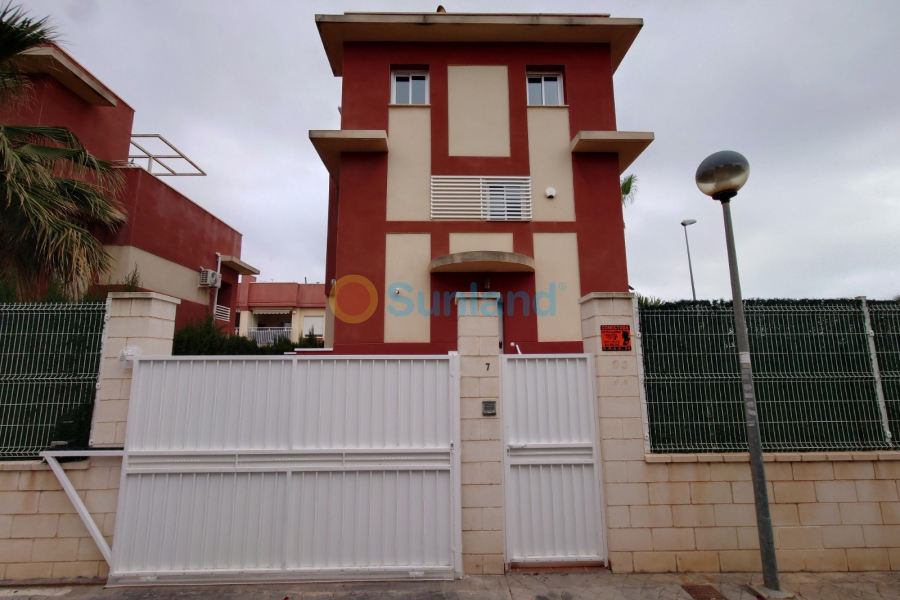 Segunda mano - Chalet - Orihuela Costa - Lomas De Cabo Roig