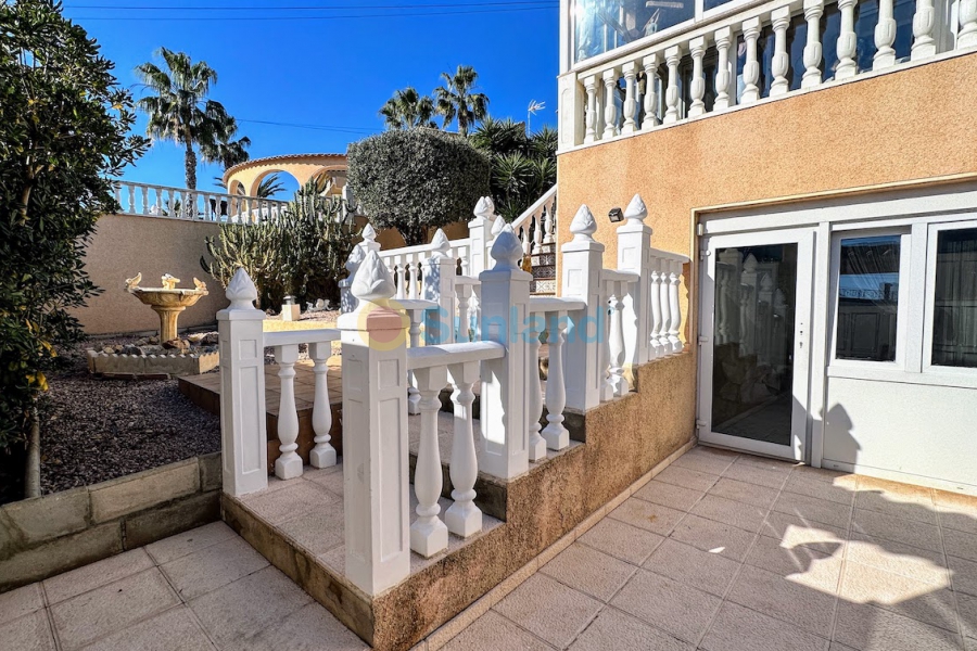 Använda fastigheter - Villa - Torrevieja - Los Balcones
