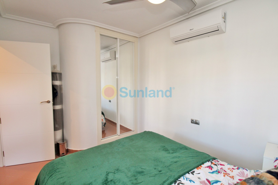 Resale - Villa - Villamartin - Los Dolses