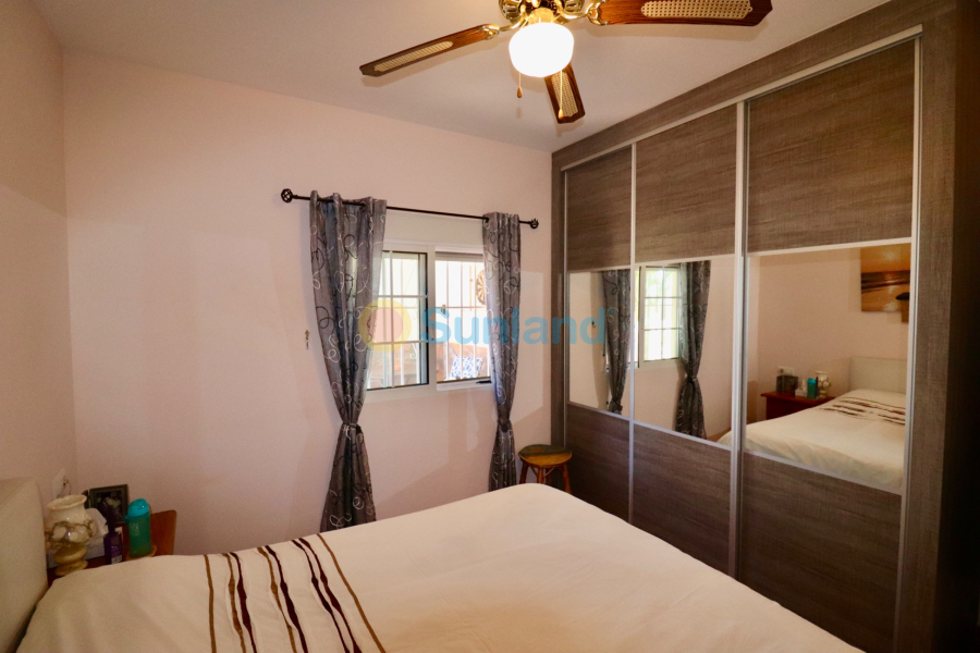 Resale - Country house - Catral