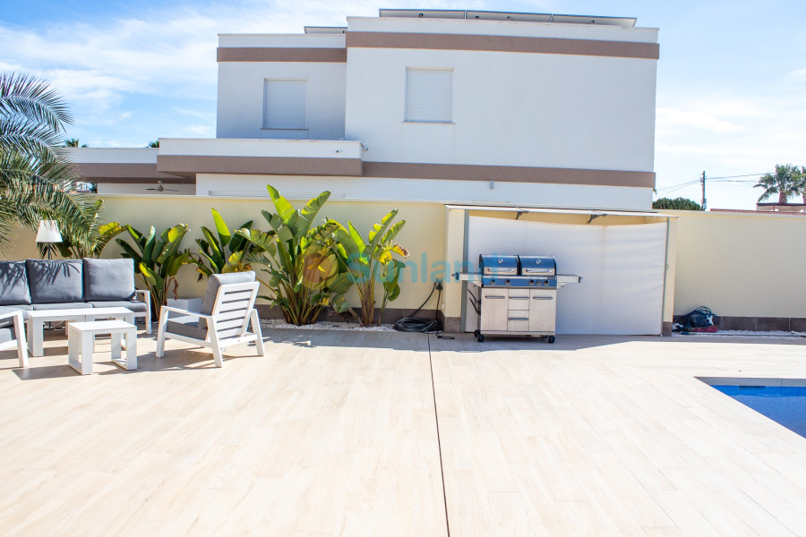 Segunda mano - Chalet - Torrevieja - La Siesta