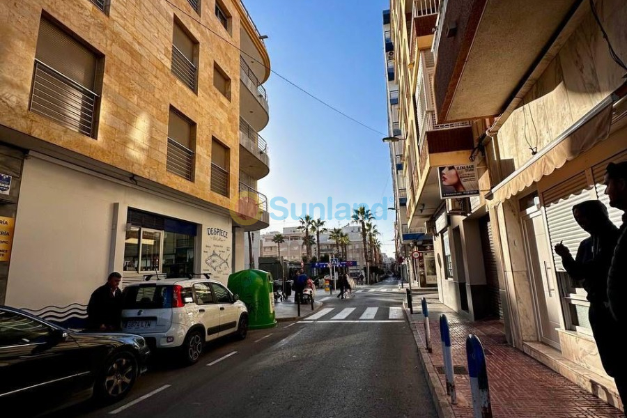 Resale - Apartment - Torrevieja