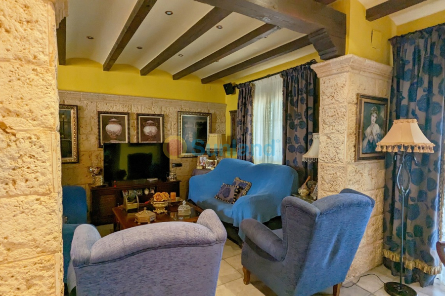 Segunda mano - Detached Villa - Bigastro