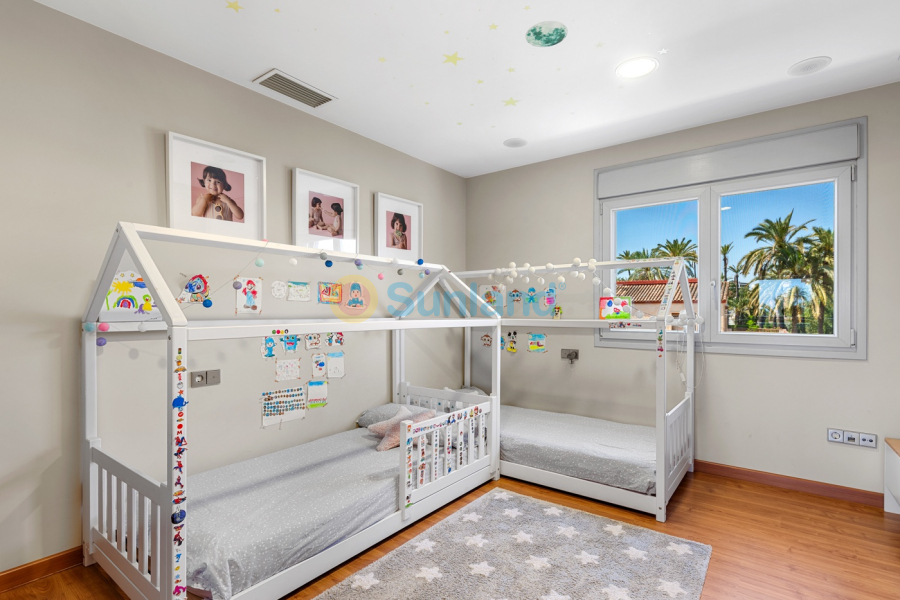 Resale - Villa - Elche/Elx