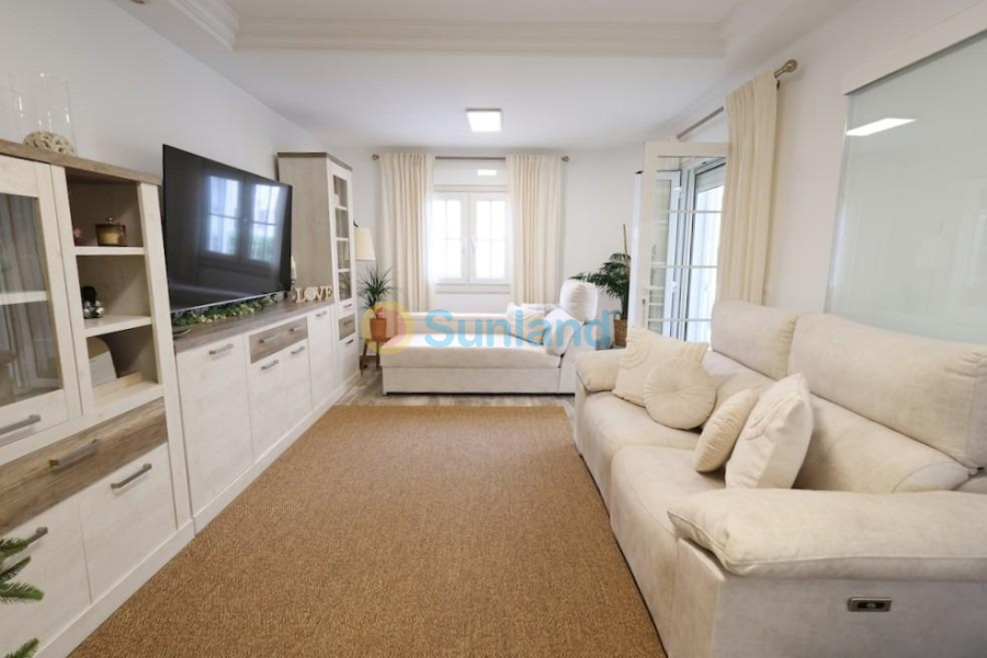 Segunda mano - V - San Miguel De Salinas - Las filipinas