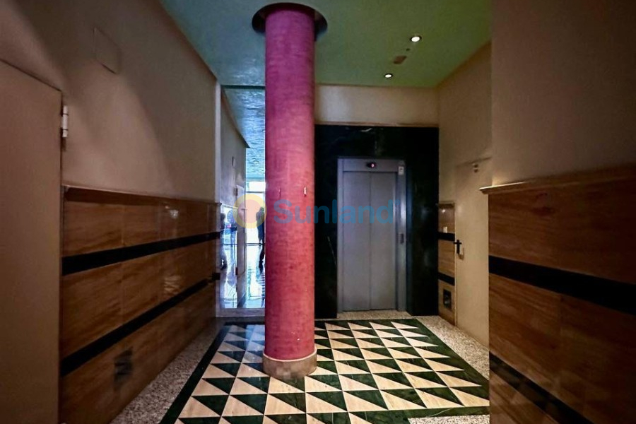 Resale - Apartment - Torrevieja