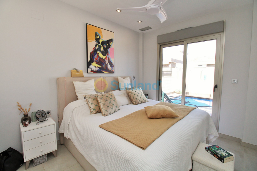 Använda fastigheter - Villa - Villamartin