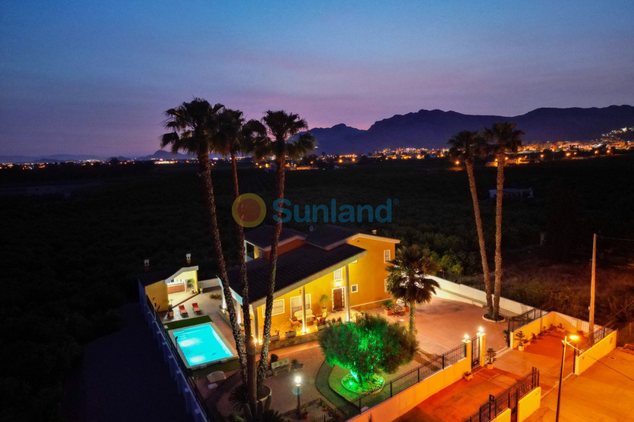 Segunda mano - Chalet - Orihuela