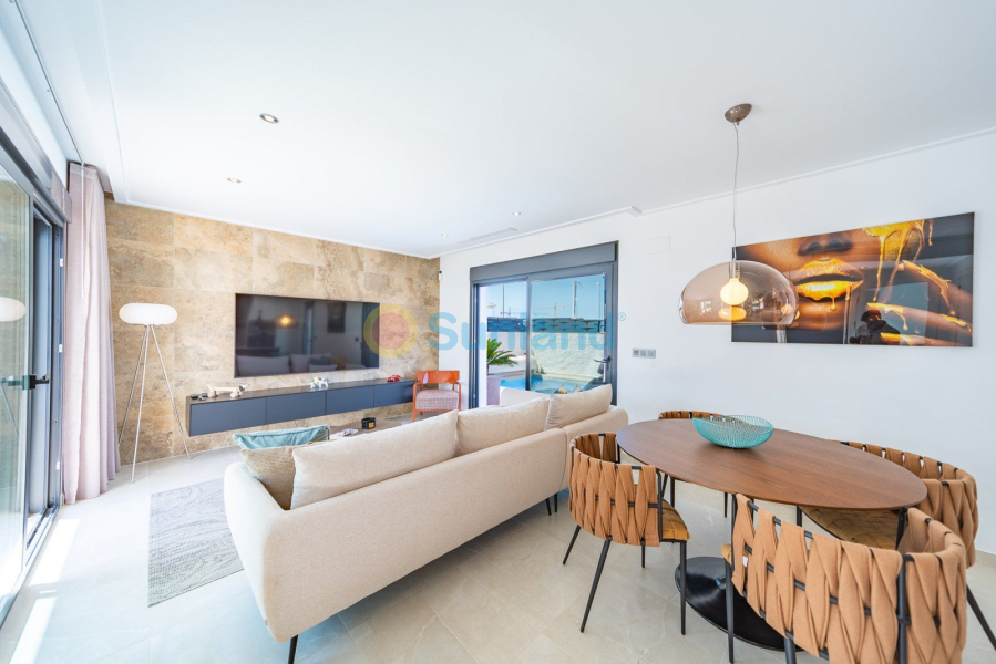 Вторичка - Bилла - Ciudad Quesada