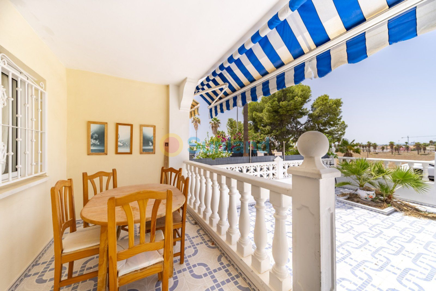 Resale - Casa de Pueblo - Ciudad Quesada - Doña Pepa