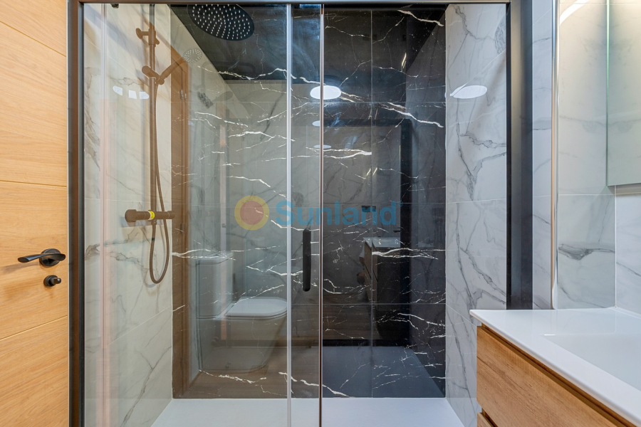 Resale - Apartment - San Miguel de Salinas - Orihuela Costa