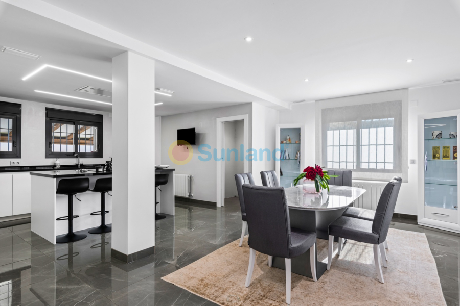 Resale - Villa - San Juan Alicante - Frank Espinós