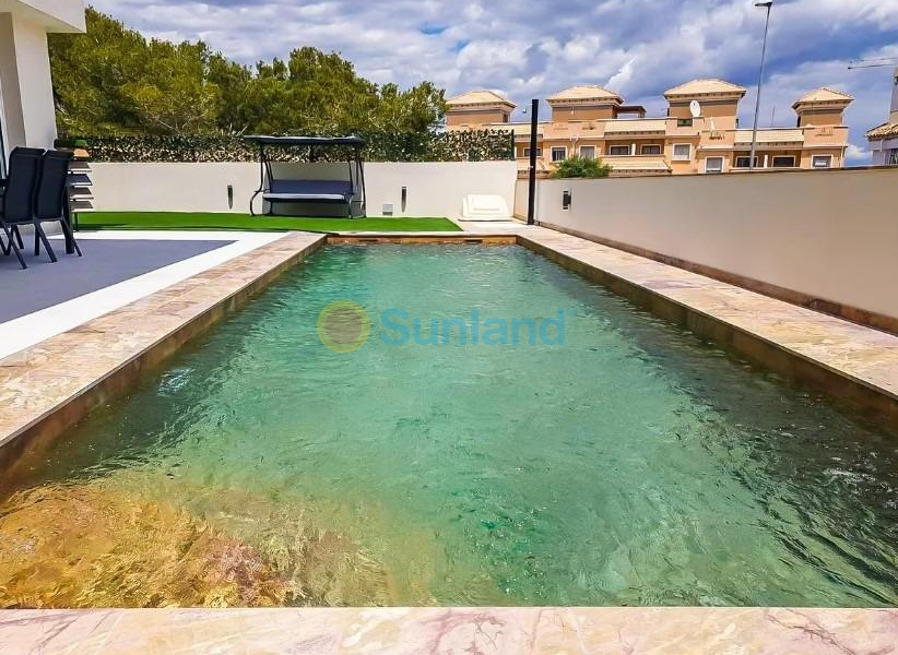 Nueva construcción  - Chalet - Orihuela Costa - PAU 26