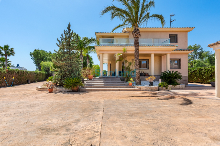 Resale - Villa - Elche/Elx