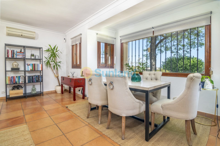 Använda fastigheter - Villa - Benahavis - La Quinta