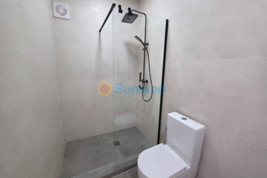 Вторичка - Bилла - Ciudad Quesada