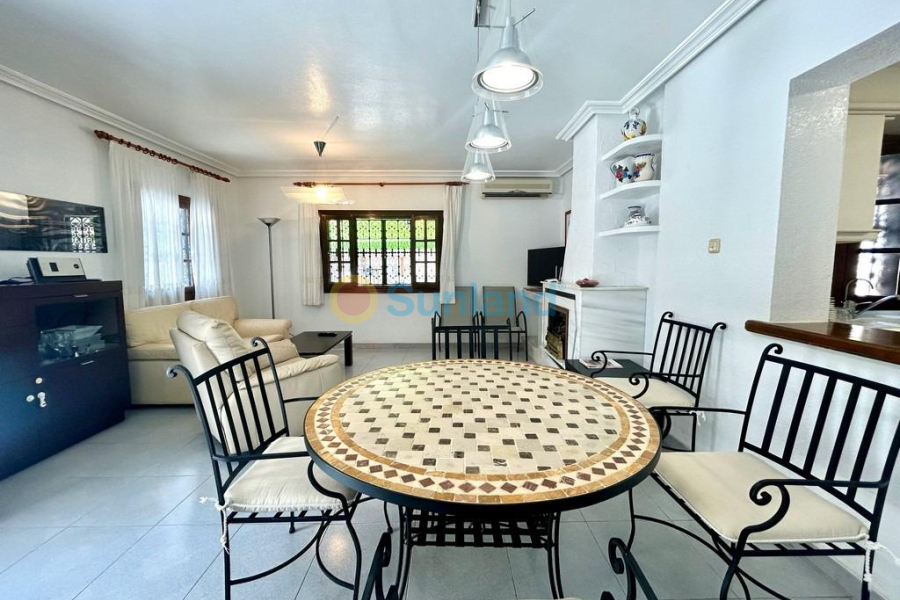 Brukte eiendommer - Villa - Orihuela Costa - La Zenia