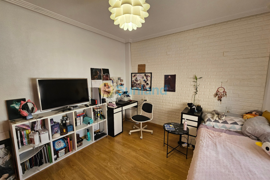 Använda fastigheter - Villa - Los Altos - Royal Park