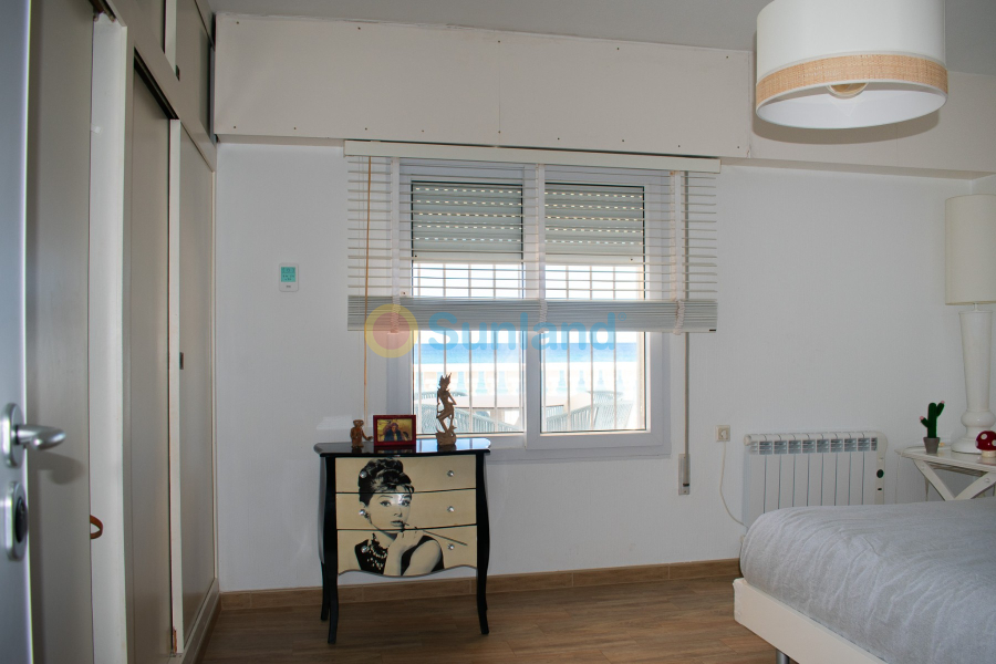 Resale - Villa - La Manga del Mar Menor - 