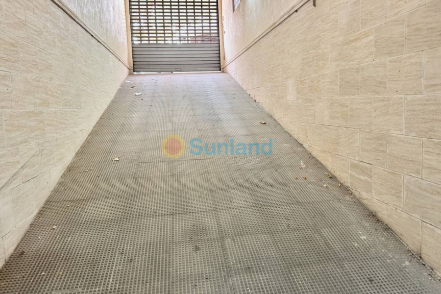 Resale - Apartment - Formentera del Segura - 