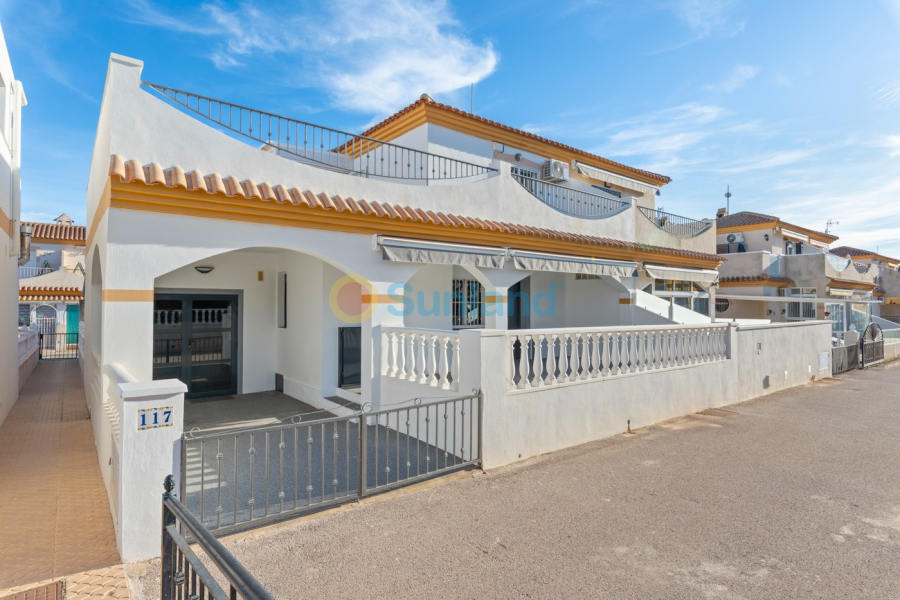 Resale - 3. Semi - Detached Villa - Orihuela Costa