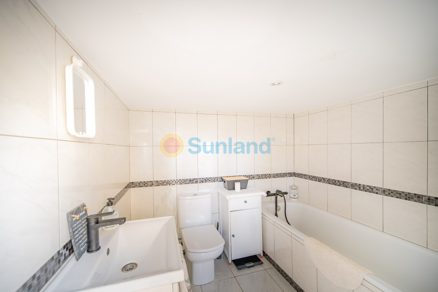 Verkauf - Haus - Orihuela Costa - La Florida