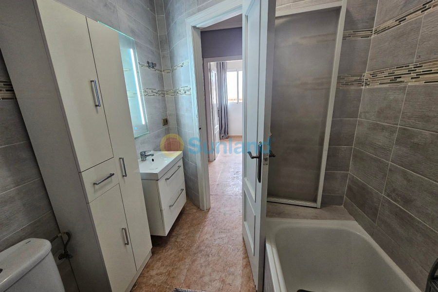 Använda fastigheter - Villa - Playa Flamenca - San Jose