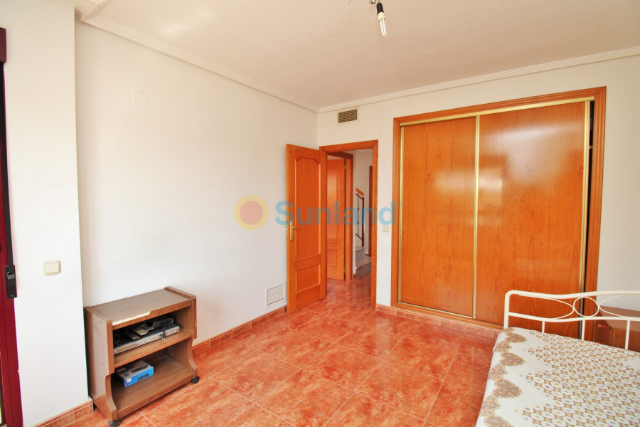 Resale - Villa - Orihuela - 