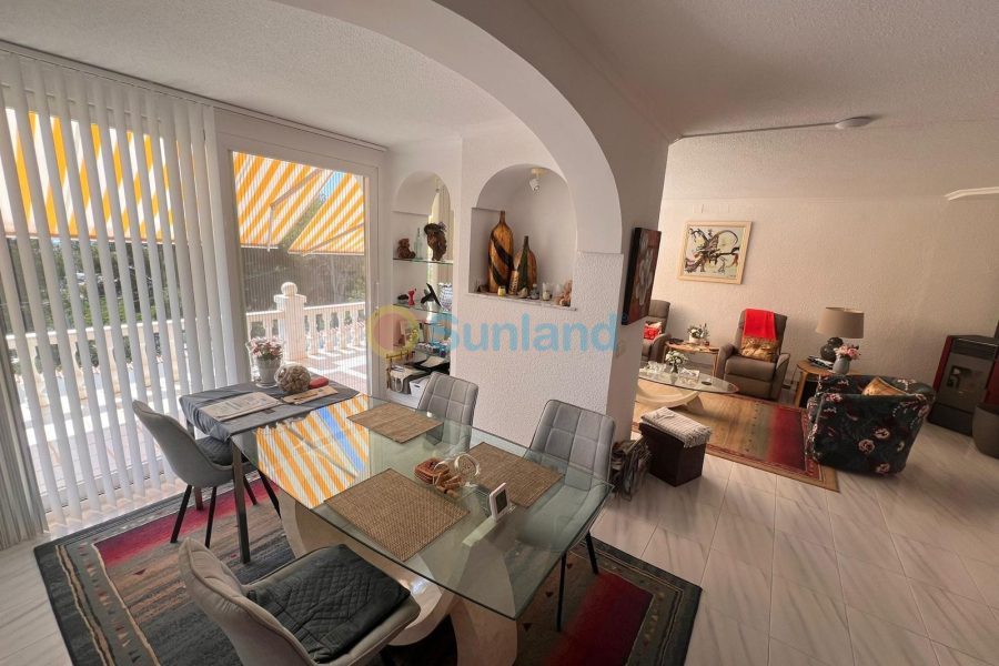 Använda fastigheter - Villa - La Nucía - Monte Bello