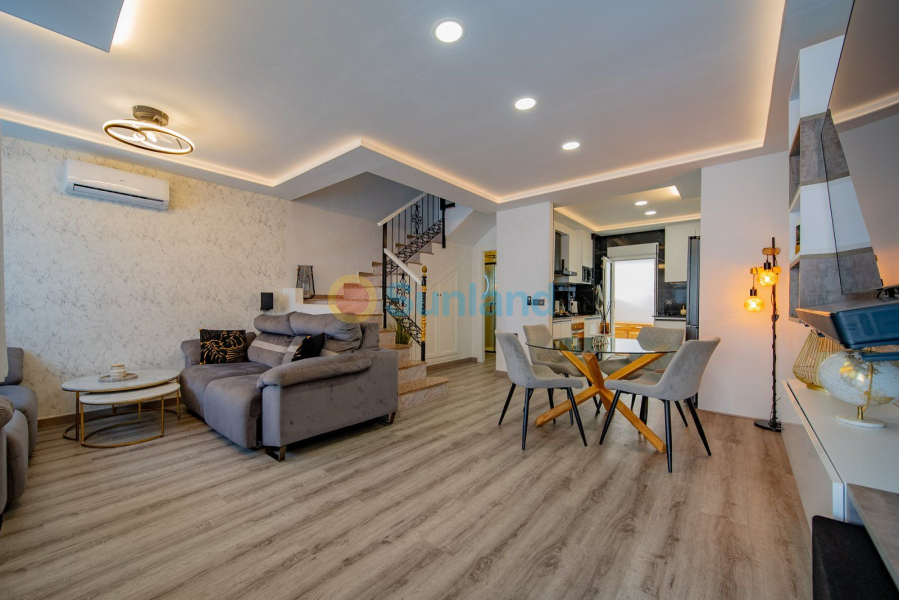 Segunda mano - Casa de Pueblo - Orihuela Costa - PAU 26