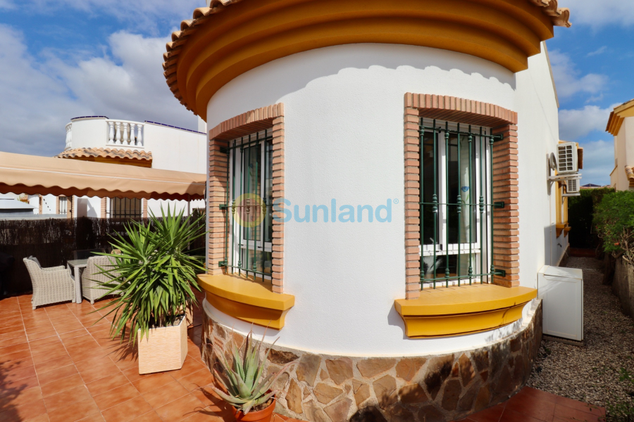 Resale - Villa - Guardamar del Segura - El Raso