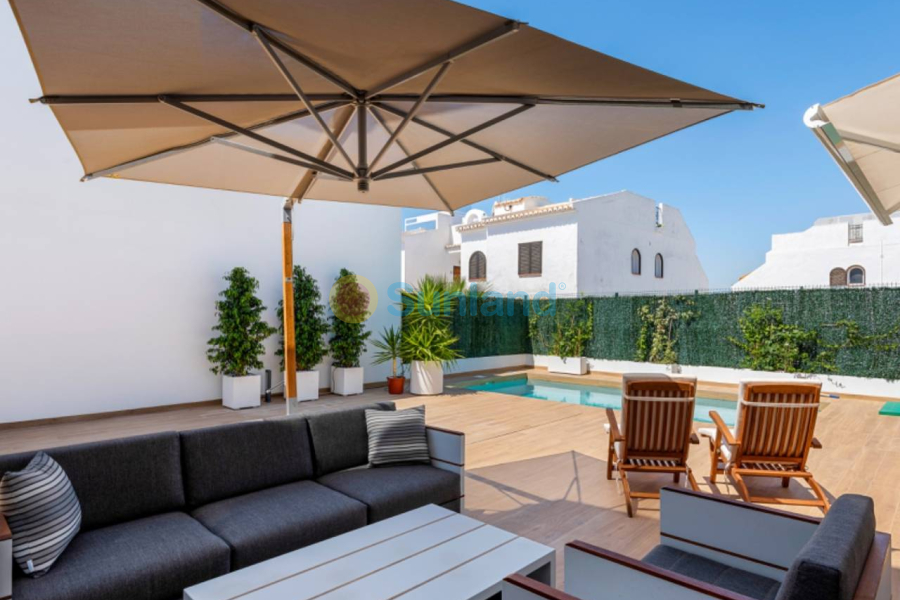 Вторичка - Bилла - Ciudad Quesada