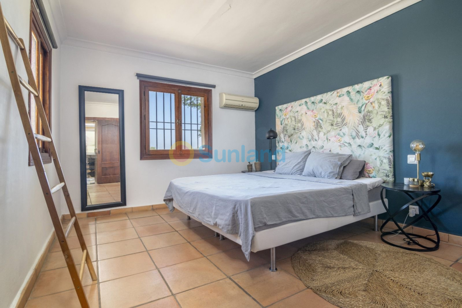 Använda fastigheter - Villa - Benahavis - La Quinta