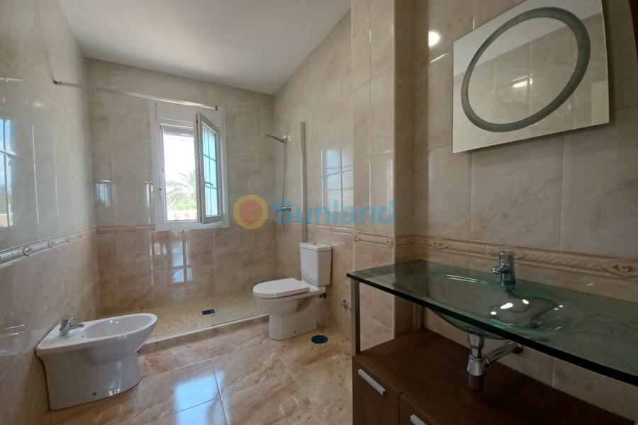 Brukte eiendommer - V - Cabo Roig