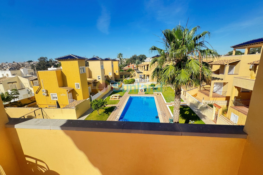 Använda fastigheter - Villa - Villamartin - Lomas del Golf