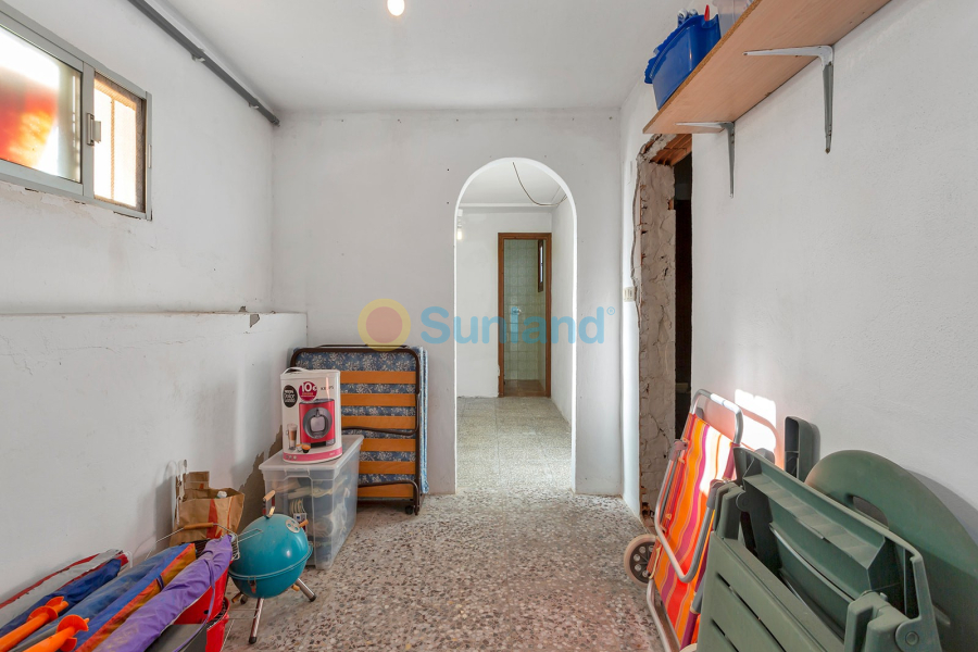 Resale - Villa - Torrevieja - 