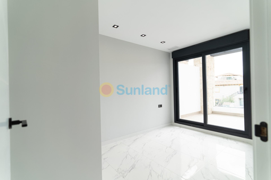 Ny bygg - Villa - Orihuela Costa - Punta Prima