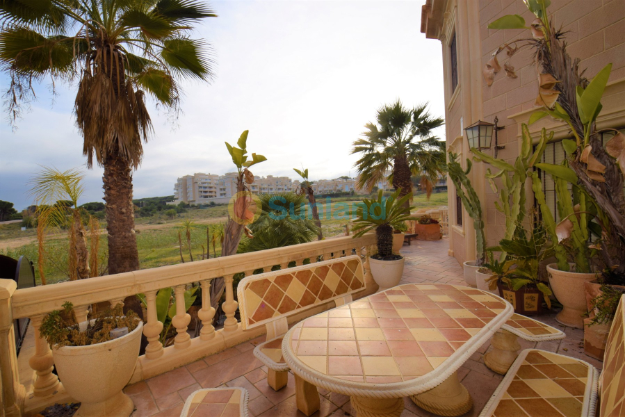 Resale - Villa - Guardamar del Segura - El Moncayo