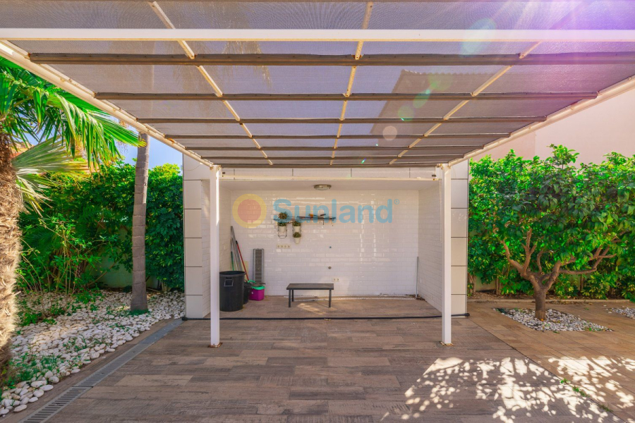 Segunda mano - Chalet - Orihuela Costa - La Zenia