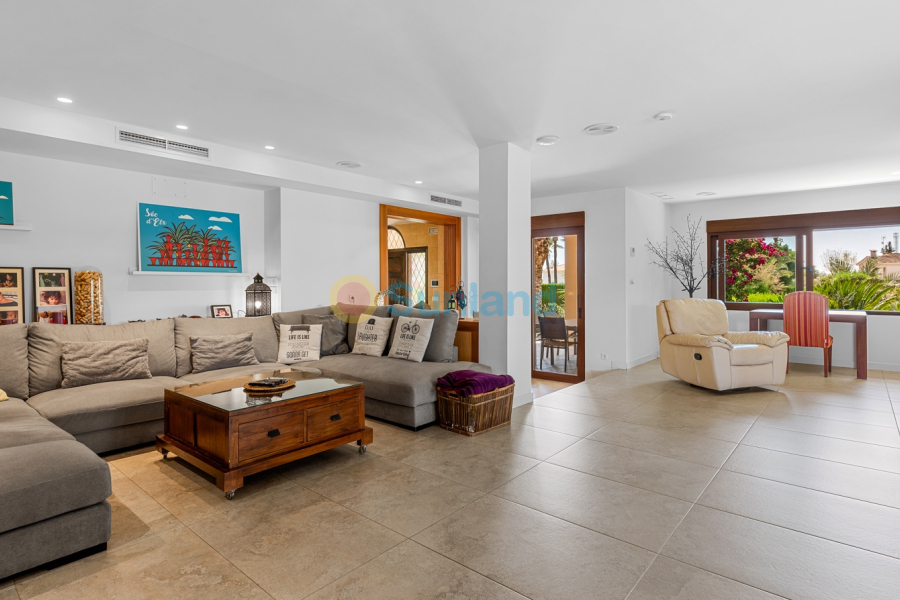 Resale - Villa - Elche - 