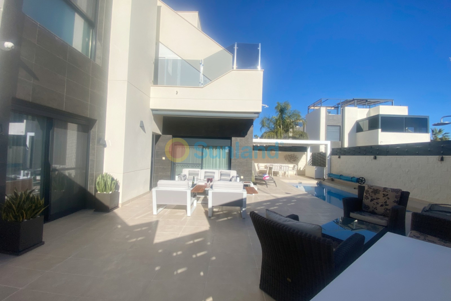 Resale - Semi-detached - Ciudad Quesada - Pueblo Bravo