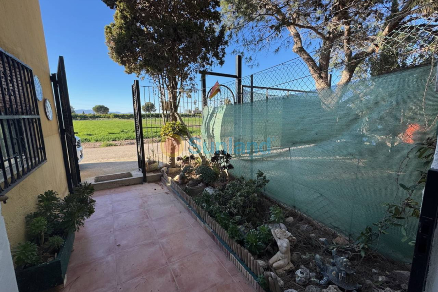 Resale - Country house - Guardamar del Segura - 