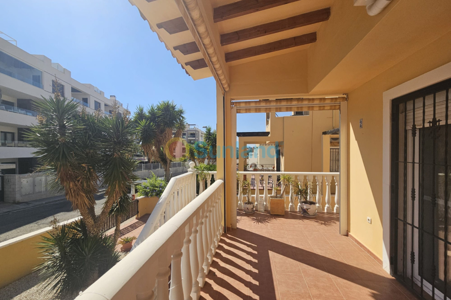 Använda fastigheter - Villa - Villamartin - Lomas del Golf